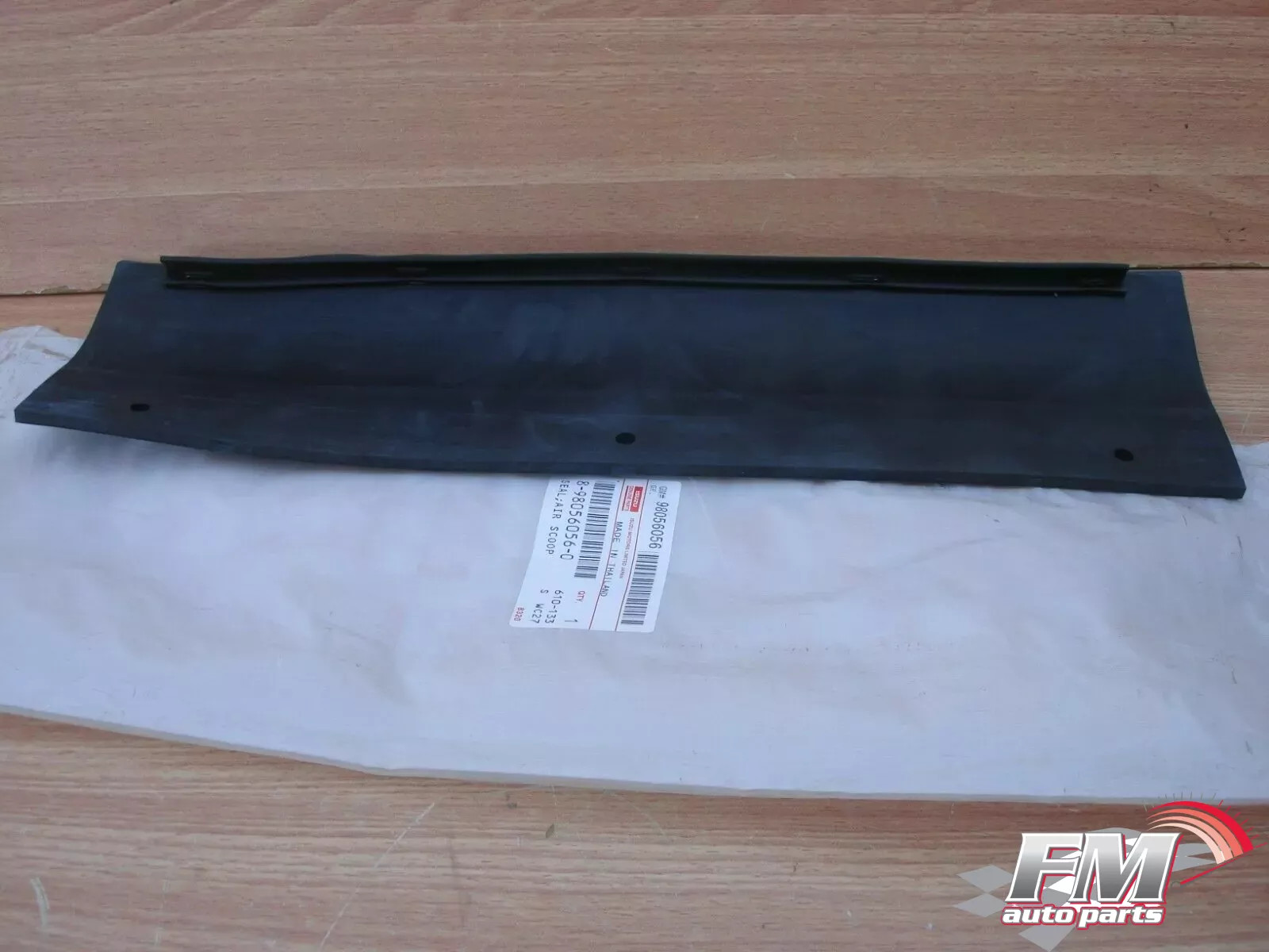 Hood Bonnet Air Scoop Seal fits Isuzu Dmax D-Max Rodeo Denver 8980560560 Genuine Hood Bonnet Air Scoop Seal fits Isuzu Dmax D-Max Rodeo Denver 8980560560 Genuine