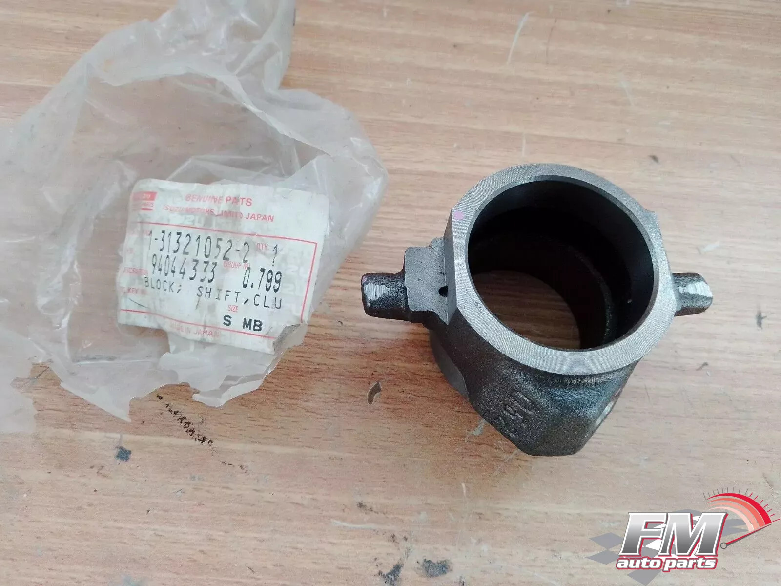 Clutch Shift Block fits Isuzu Bus Truck 1313210522 Genuine Clutch Shift Block fits Isuzu Bus Truck 1313210522 Genuine