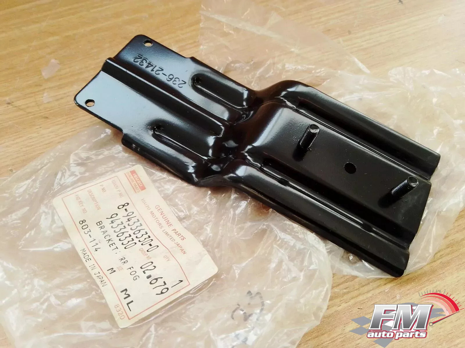 Rear Fog Light Bracket fits Isuzu Pickup TF Chevrolet LUV 8943363300 Genuine Rear Fog Light Bracket fits Isuzu Pickup TF Chevrolet LUV 8943363300 Genuine