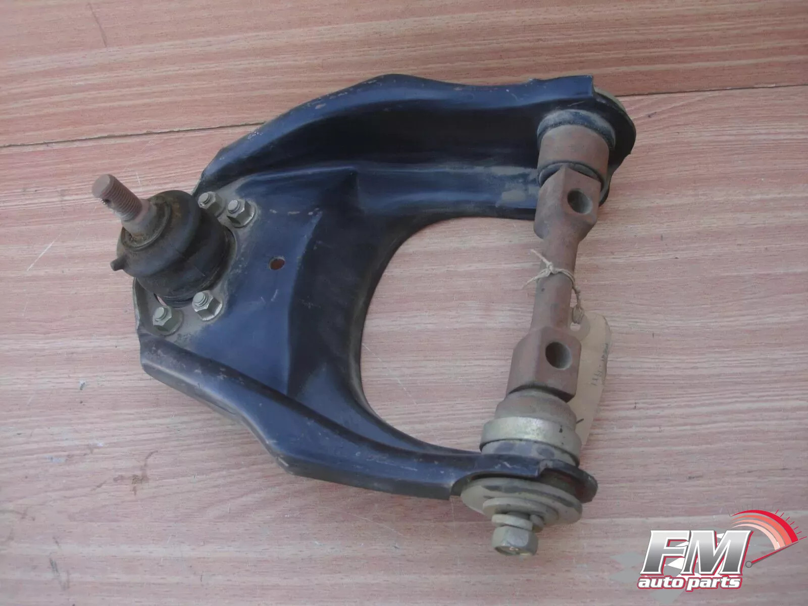 Control Arm Upper Left fits Isuzu Pickup KB41 to 1981 Genuine NOS 8942325051