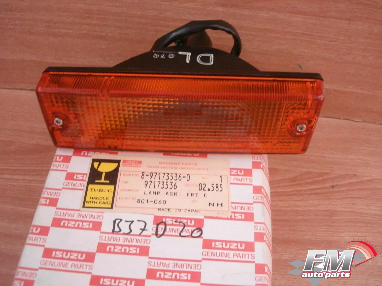 Indicator Turn Signal Front Left fits Isuzu Pickup TF Chevrolet LUV Genuine 8971735360 Indicator Turn Signal Front Left fits Isuzu Pickup TF Chevrolet LUV Genuine 8971735360