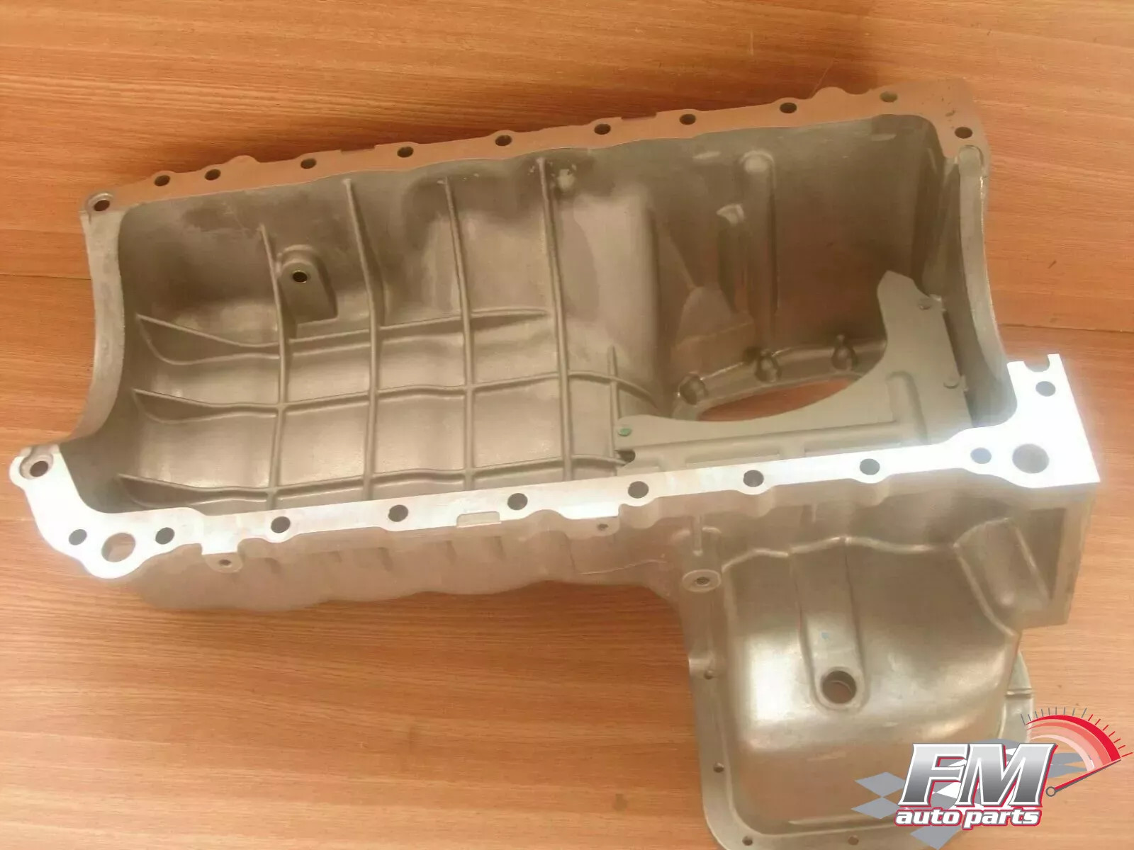 Crankcase fits Isuzu TF Trooper Chevrolet LUV C223 4JA1 Komatsu 4JG1 Genuine 8971220591 Crankcase fits Isuzu TF Trooper Chevrolet LUV C223 4JA1 Komatsu 4JG1 Genuine 8971220591