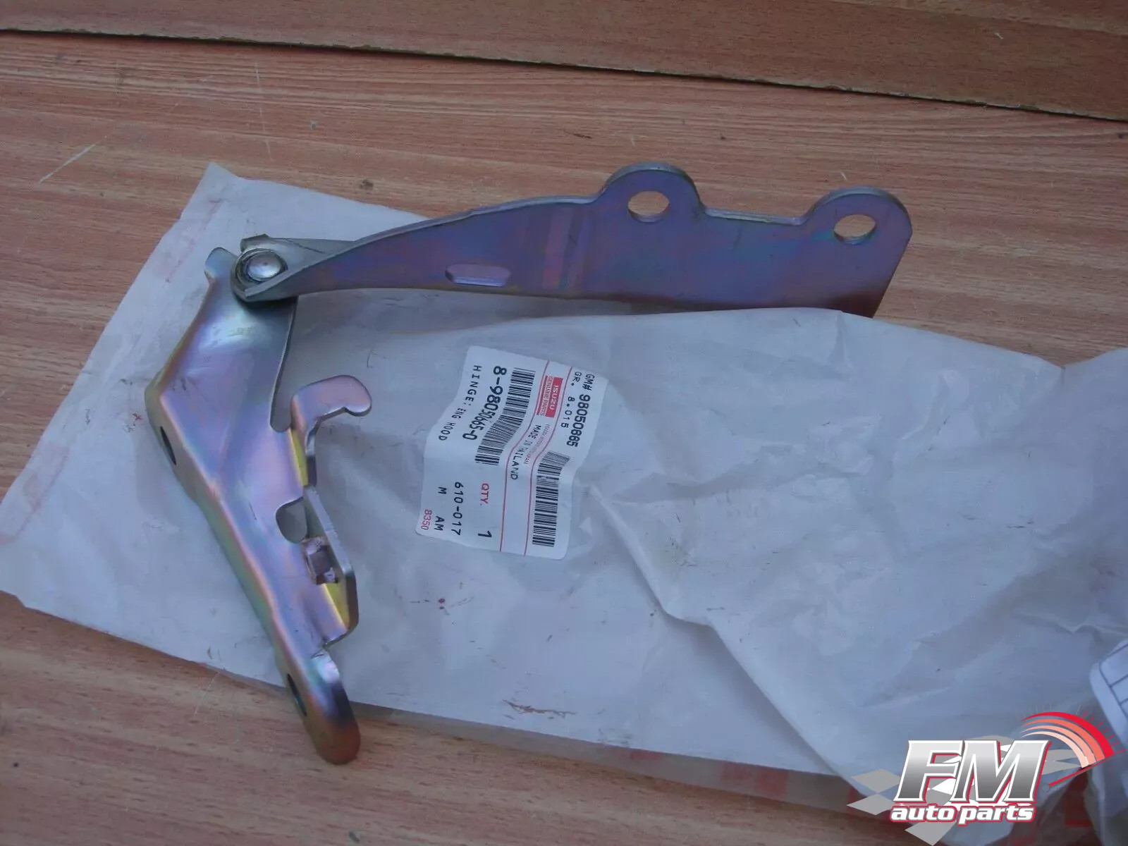 Hood Bonnet Hinge Left fits Isuzu Dmax D-Max Rodeo Denver 8980506650 Genuine Hood Bonnet Hinge Left fits Isuzu Dmax D-Max Rodeo Denver 8980506650 Genuine