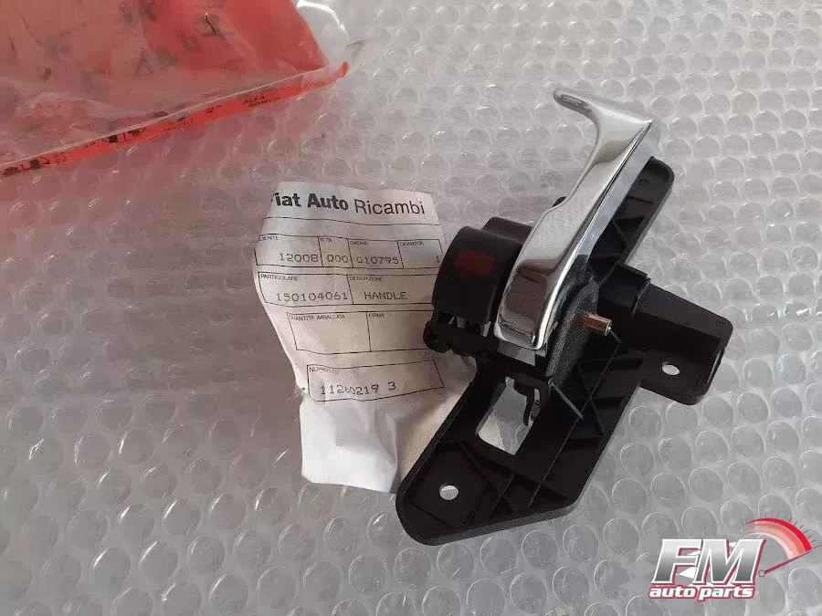 Interior Door Handle Front Left fits Alfa Romeo 145 146 150104061 Genuine Interior Door Handle Front Left fits Alfa Romeo 145 146 150104061 Genuine