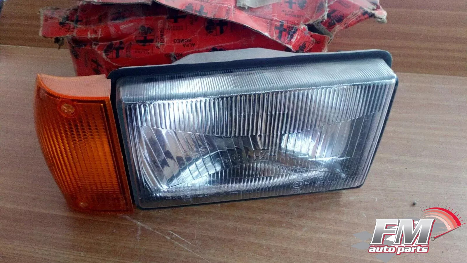 Headlight Right fits Alfa Romeo Giulietta 60730252 Genuine Headlight Right fits Alfa Romeo Giulietta 60730252 Genuine