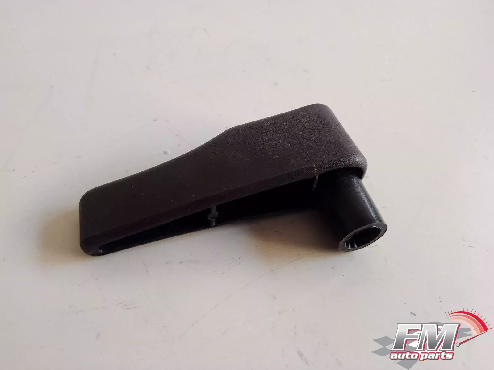 Interior Door Handle fits Lancia Prisma 176191160 Genuine Interior Door Handle fits Lancia Prisma 176191160 Genuine
