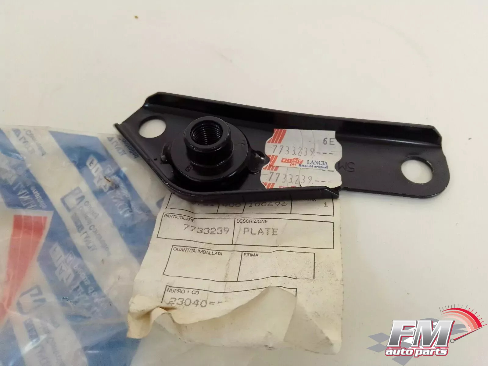 Front Plate Right fits Fiat Barchetta Punto Lancia Y Ypsilon 7733239 Genuine Front Plate Right fits Fiat Barchetta Punto Lancia Y Ypsilon 7733239 Genuine
