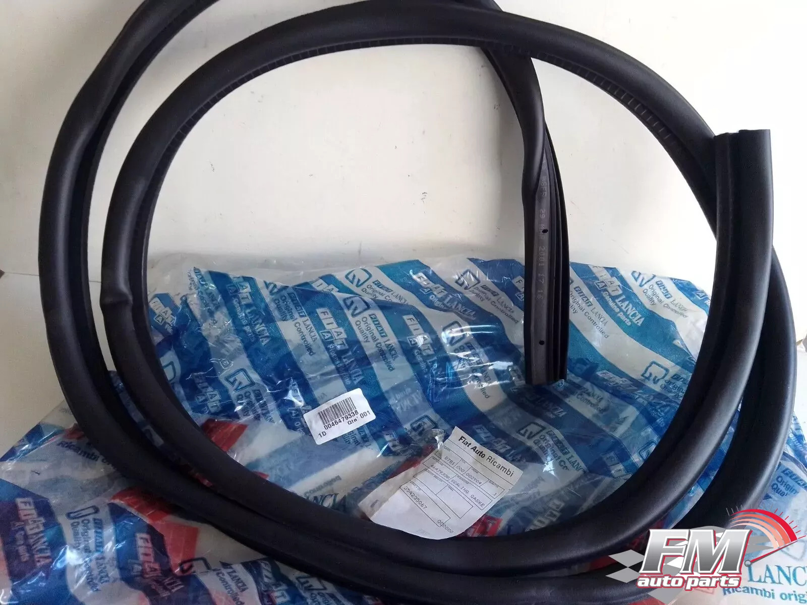 Door Seal Rear Left fits Fiat Punto 46479338 Genuine Door Seal Rear Left fits Fiat Punto 46479338 Genuine