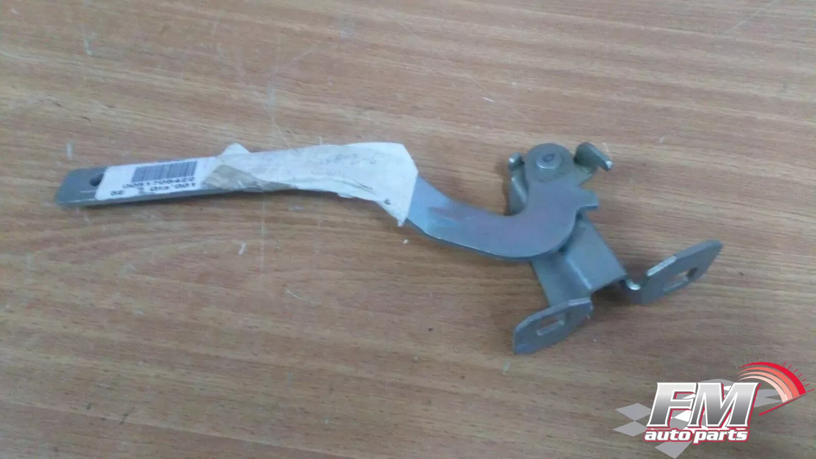 Hood Hinge Bonnet Right fits Fiat Panda 51705422 Genuine Hood Hinge Bonnet Right fits Fiat Panda 51705422 Genuine