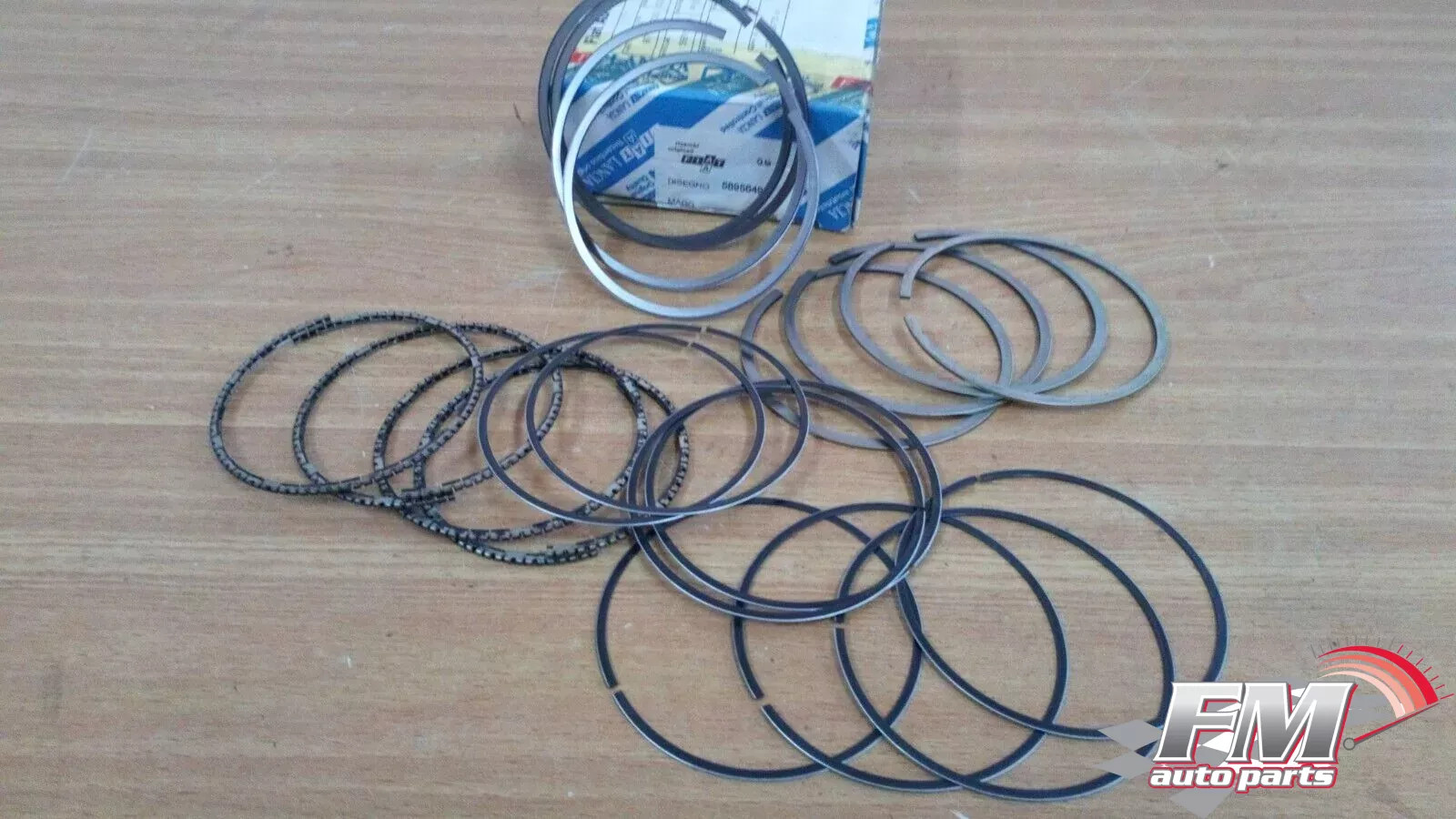Piston Rings Set fits Fiat Brava Bravo Marea Lancia Y STD 5895649 Genuine Piston Rings Set fits Fiat Brava Bravo Marea Lancia Y STD 5895649 Genuine