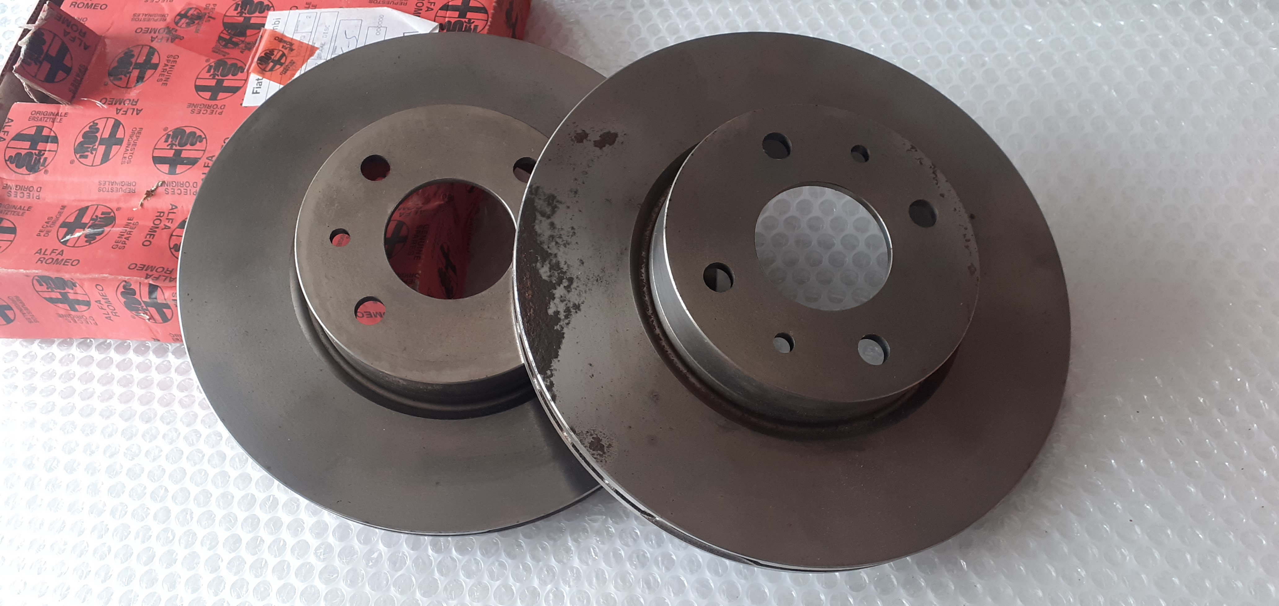 2x Brake Discs Front fits Alfa Romeo 164 60810227 Genuine 2x Brake Discs Front fits Alfa Romeo 164 60810227 Genuine