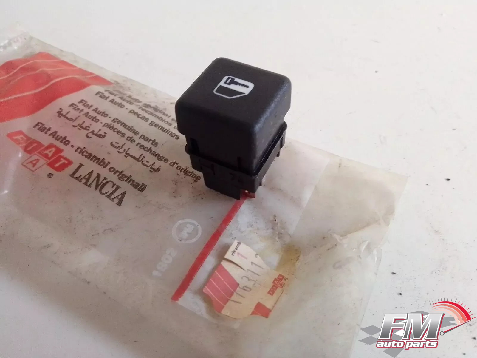 Switch Block Windows fits Lancia Prisma 176311280 Genuine Switch Block Windows fits Lancia Prisma 176311280 Genuine