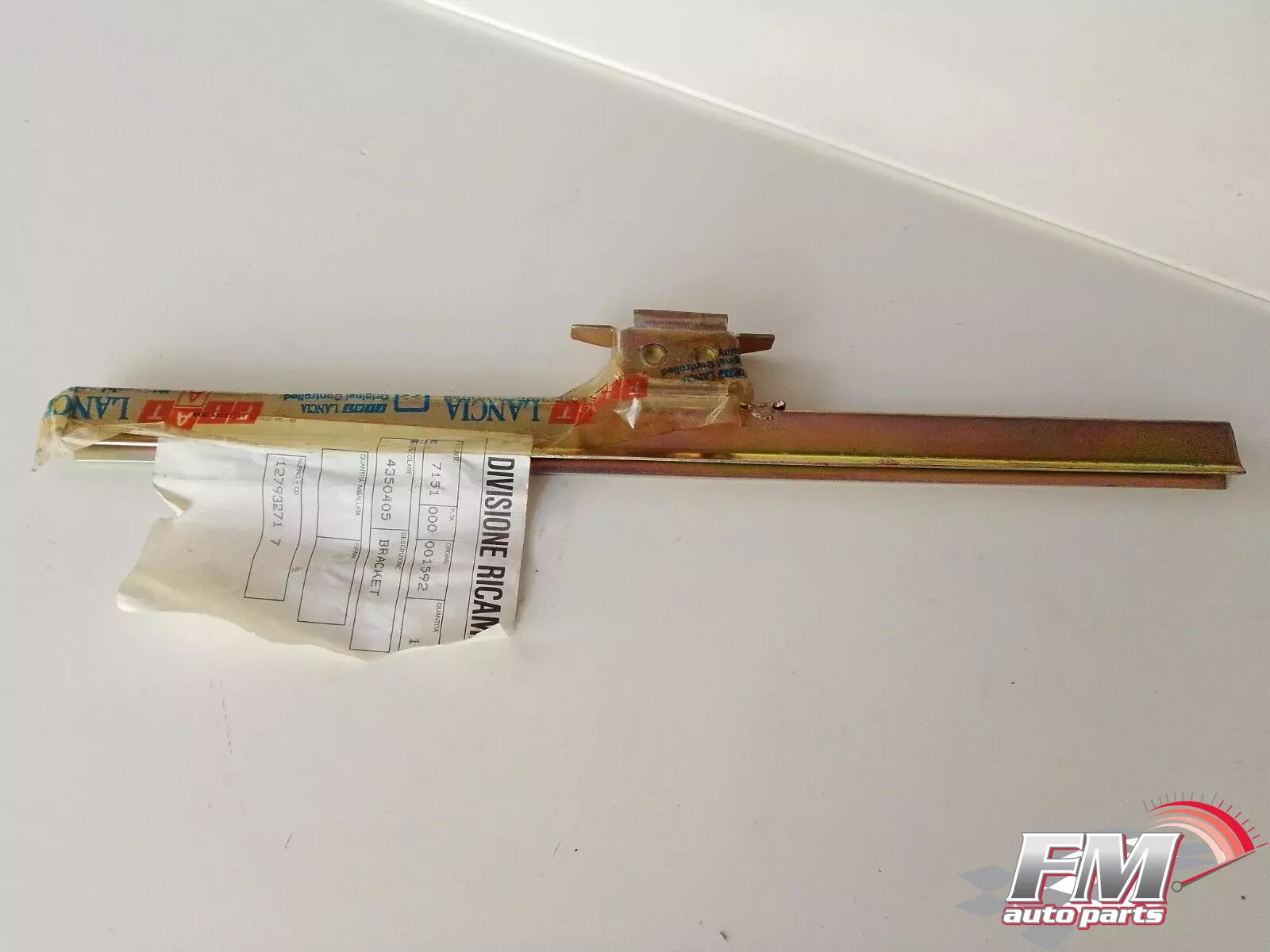 Window Support Bracket fits Fiat 147 4350405 Genuine Window Support Bracket fits Fiat 147 4350405 Genuine