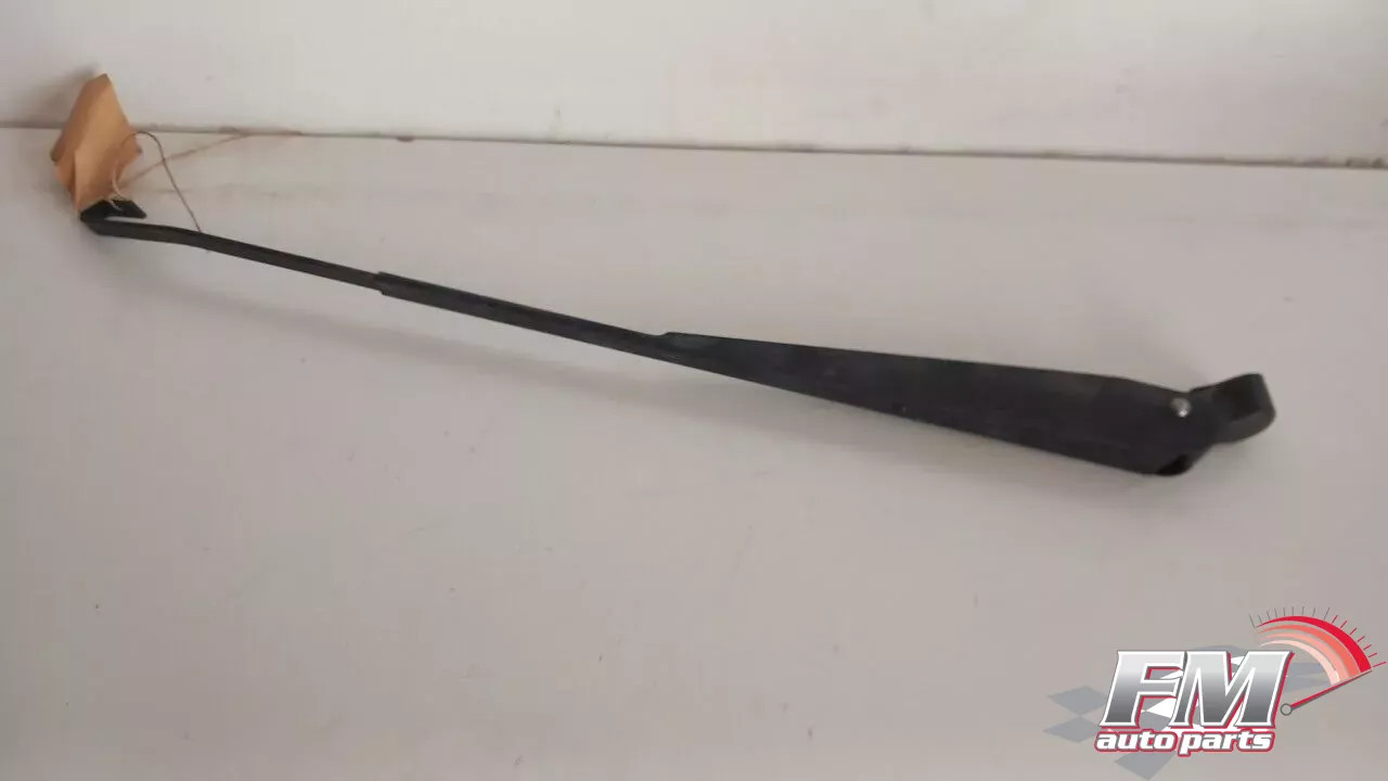 Wiper Arm fits Lancia Prisma 95512945 Genuine Wiper Arm fits Lancia Prisma 95512945 Genuine