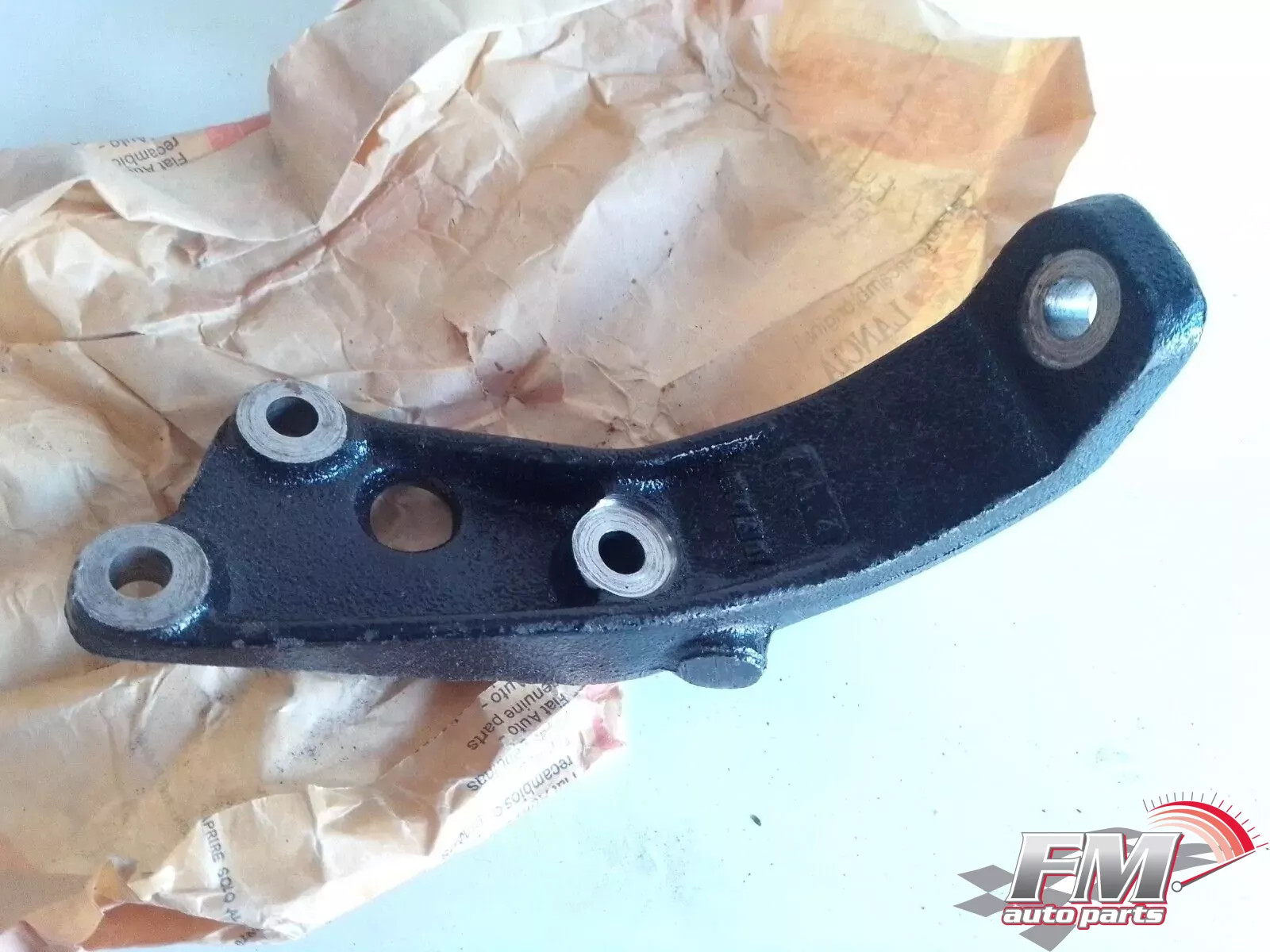 Engine Bracket fits Fiat Lancia 5953996 5984565 Genuine Engine Bracket fits Fiat Lancia 5953996 5984565 Genuine