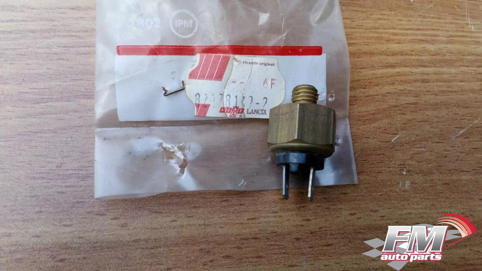 Temperature Switch fits Fiat Duna Elba Uno Fiorino Lancia Delta 82378149 Genuine Temperature Switch fits Fiat Duna Elba Uno Fiorino Lancia Delta 82378149 Genuine
