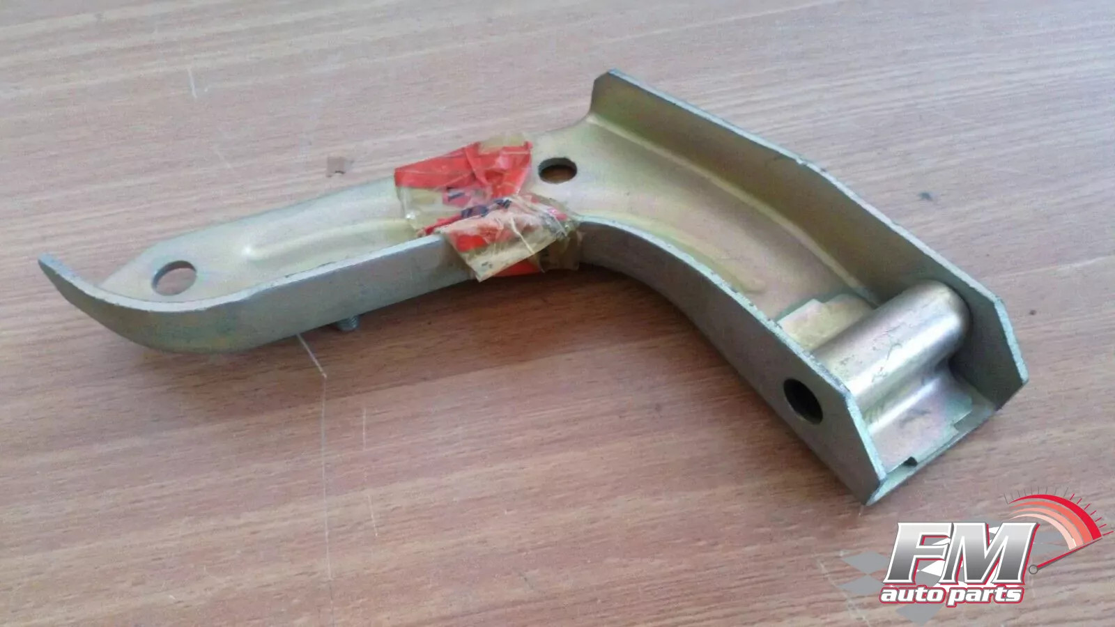 Bracket fits Fiat Ritmo 4453396 Genuine Bracket fits Fiat Ritmo 4453396 Genuine