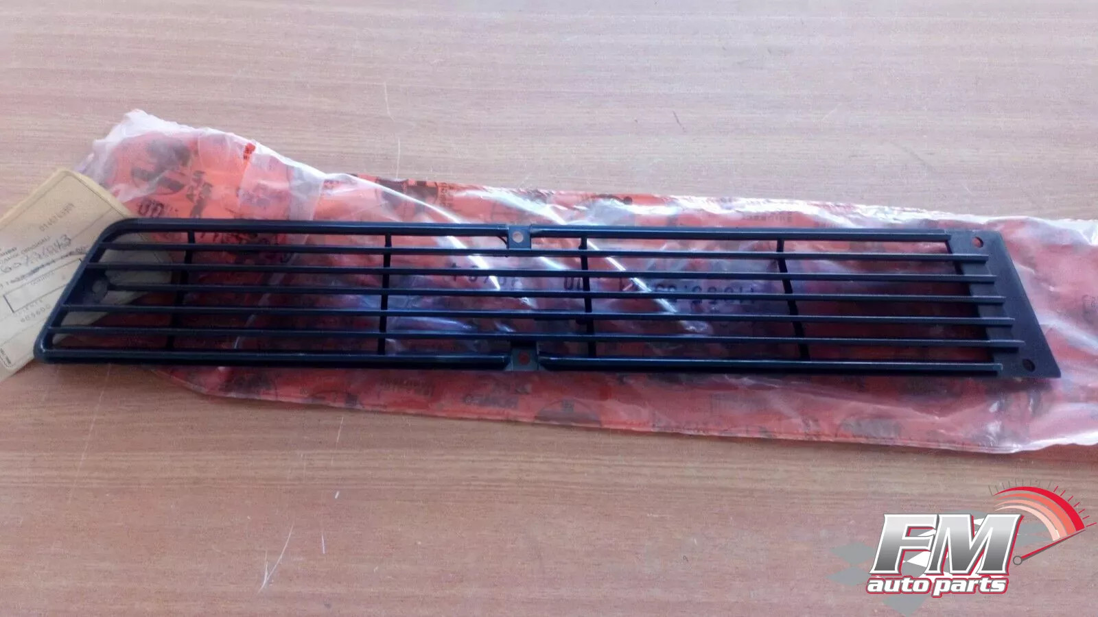 Front Grill fits Alfa Romeo Alfetta 116555914100 Genuine Front Grill fits Alfa Romeo Alfetta 116555914100 Genuine