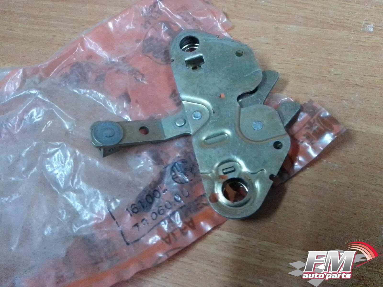 Trunk Lid Lock fits Alfa Romeo RZ SZ 75 60527409 Genuine 161007306000