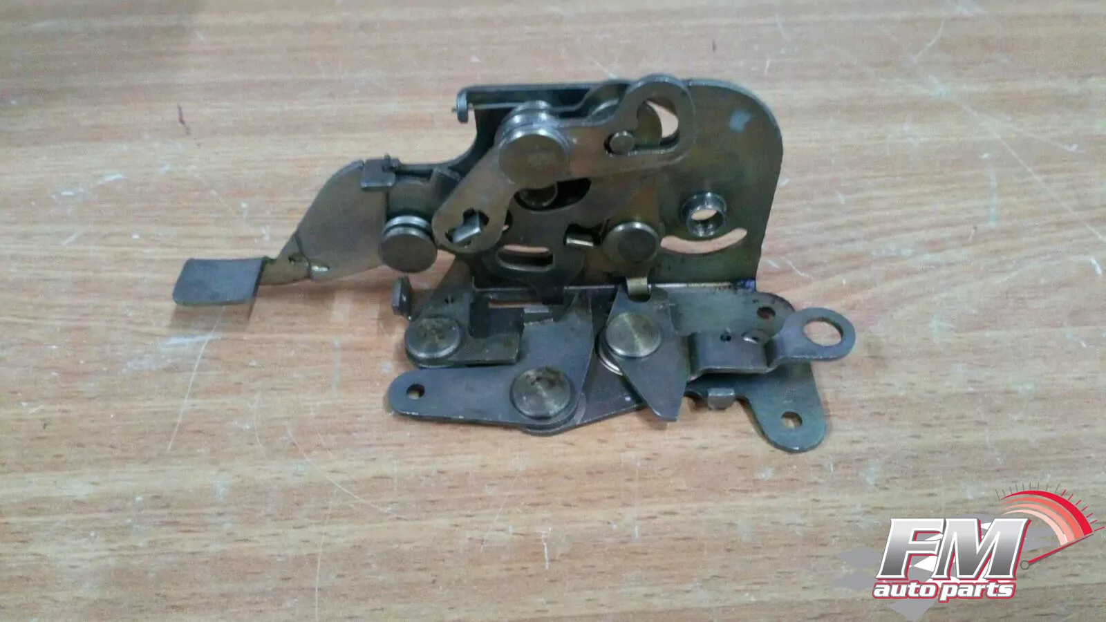 Door Lock Rear Left fits Fiat Duna Elba Mille 7608829 Genuine Door Lock Rear Left fits Fiat Duna Elba Mille 7608829 Genuine