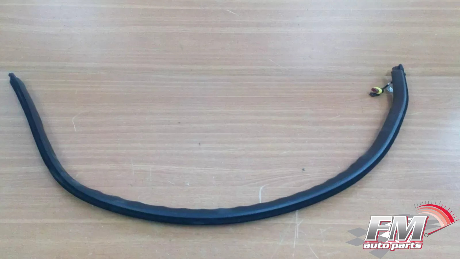 Window Upper Seal Rear Left fits Alfa Romeo 159 50504265 Genuine Window Upper Seal Rear Left fits Alfa Romeo 159 50504265 Genuine