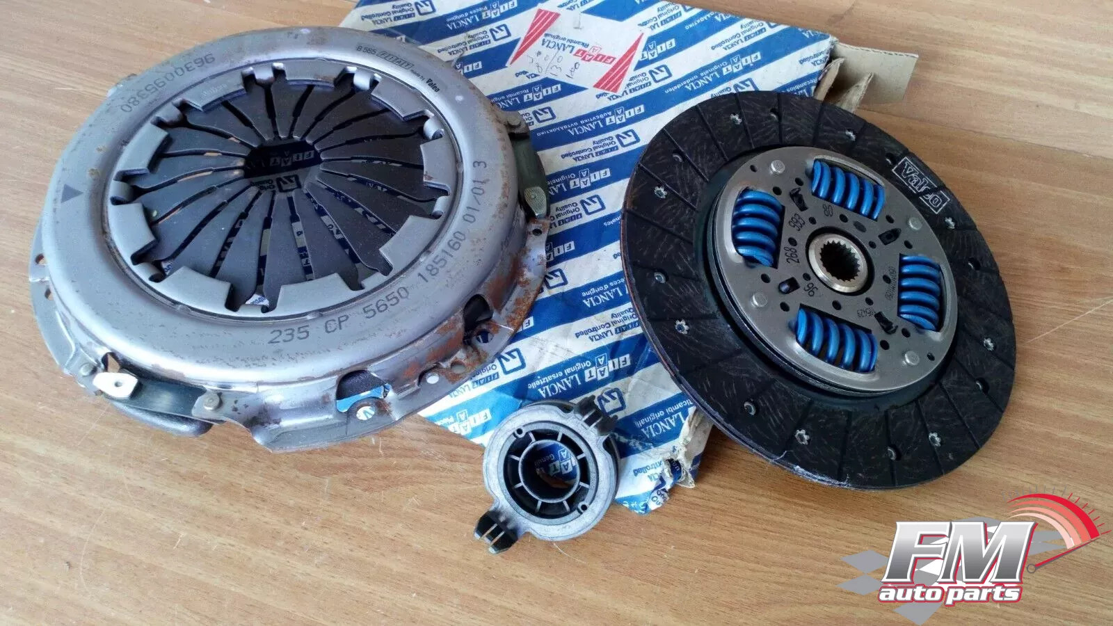 Clutch Kit fits Fiat Ulysse Scudo 71711641 Genuine Clutch Kit fits Fiat Ulysse Scudo 71711641 Genuine