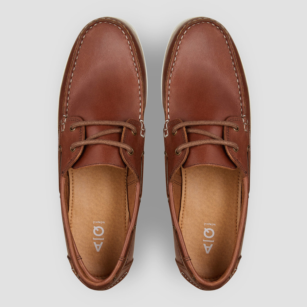 tan boat shoes