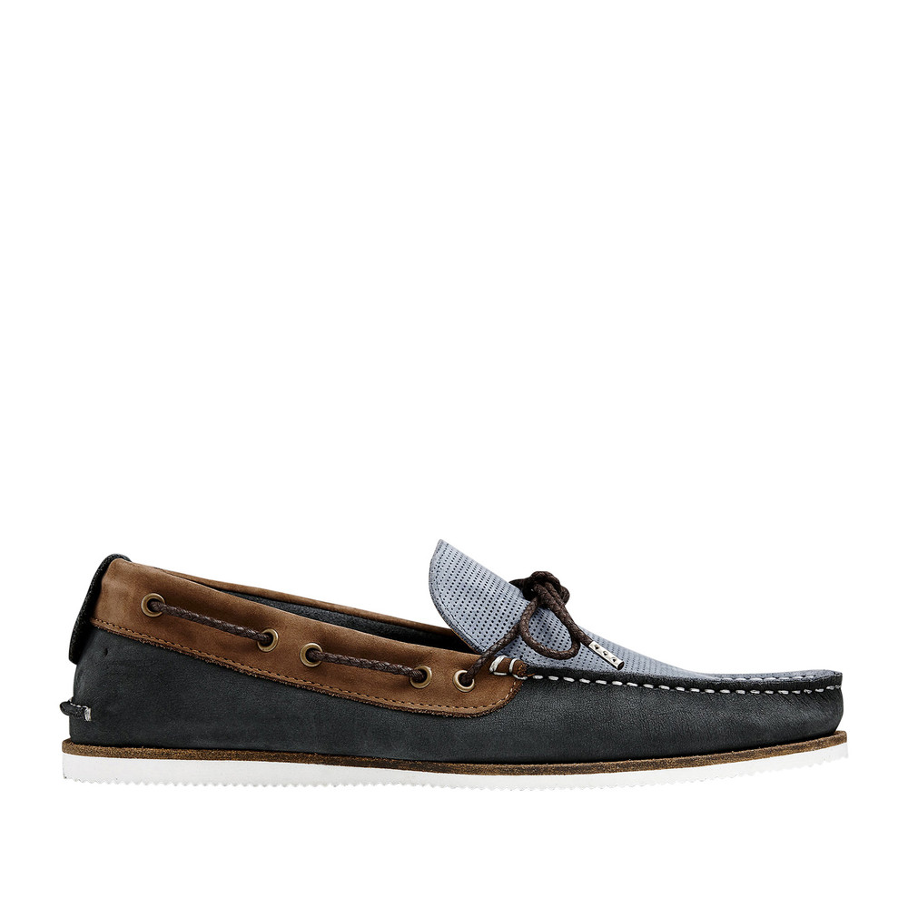 mens boat shoes myer