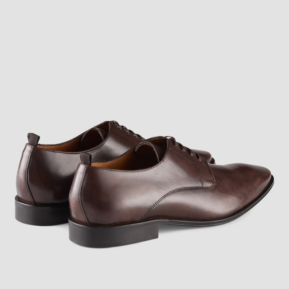 brown leather business shoes