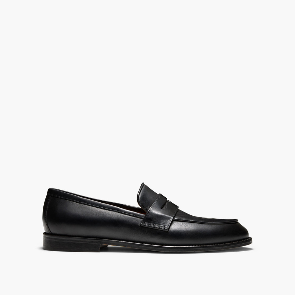 Raynor Black Loafers