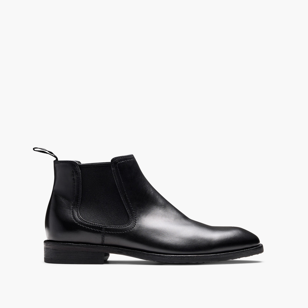 Fogerty Black Chelsea Boots