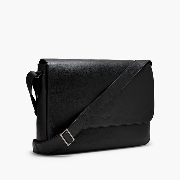 Montoro Black Messenger Bag