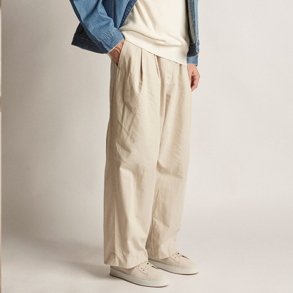 Odin Off White Nubuck Sneakers