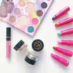 BH Cosmetics Marvycorn Shadow & Highlighter Palette