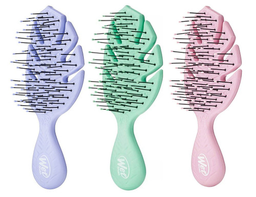 The Wet Brush Go Green Mini Detangler