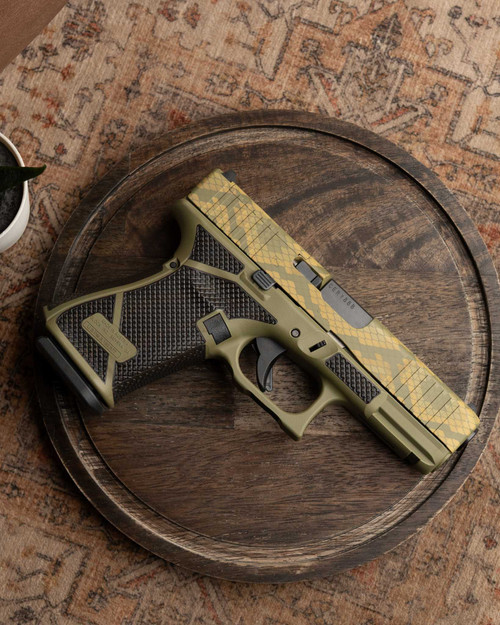 WWLLC Custom Glock 19 M.O.S. Boomslang Camo Full Diamond Stipple WWLLC Custom Glock 19 M.O.S. Boomslang Camo Full Diamond Stipple