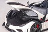 AutoArt 2016 Koenigsegg Regera (crystal white/carbon/red) 1/18 79027