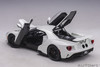 AutoArt 2017 Ford GT (Frozen White) 1/18 72941