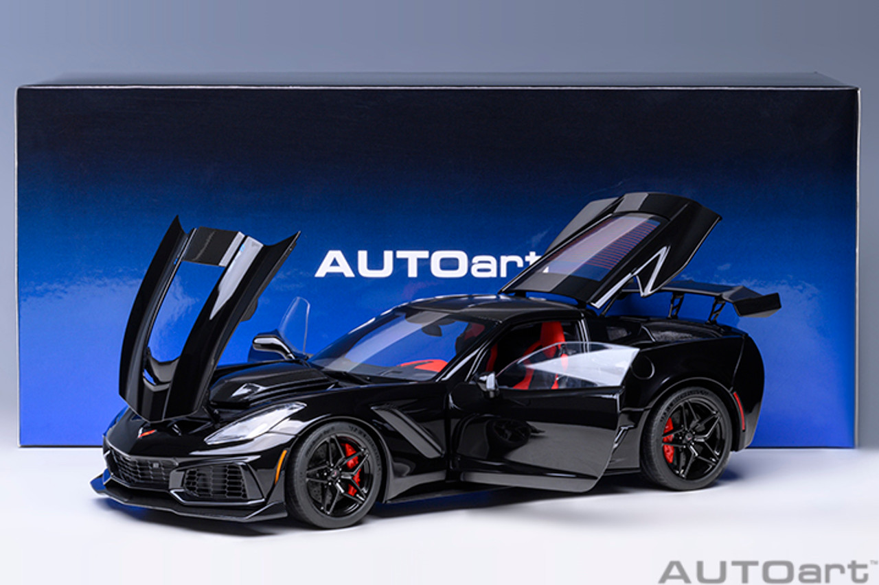 AutoArt Chevrolet Corvette C7 ZR1 (Gloss Black) 1/18 71276