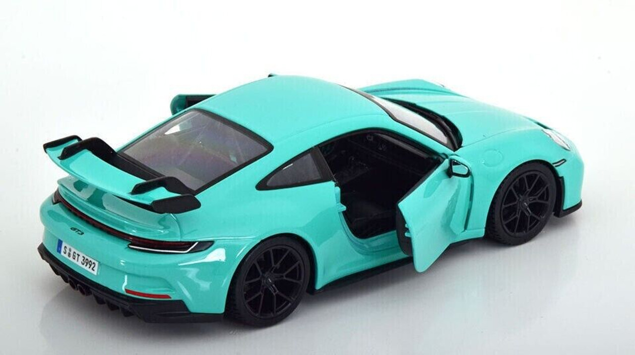 Bburago Porsche 911 GT3 202 1/24 Model Car B18-21104