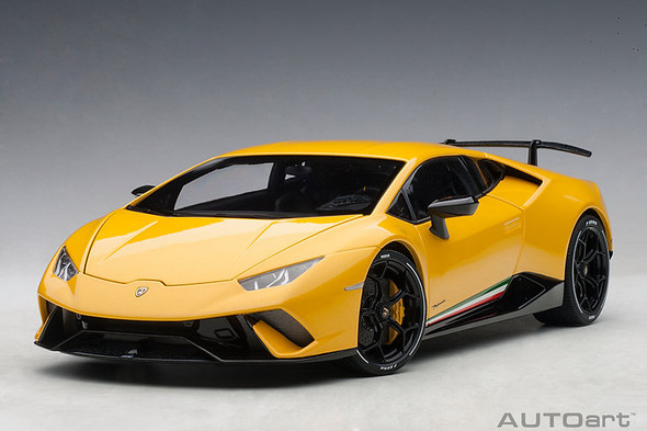 AutoArt 2017 Lamborghini Huracan Performante (giallo inti) 1/18 79155