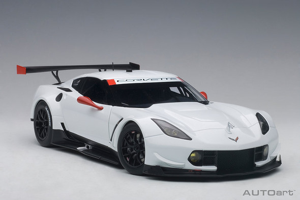 AutoArt Chevrolet C7.R Plain Body Version (white/red accents) 1/18 81650