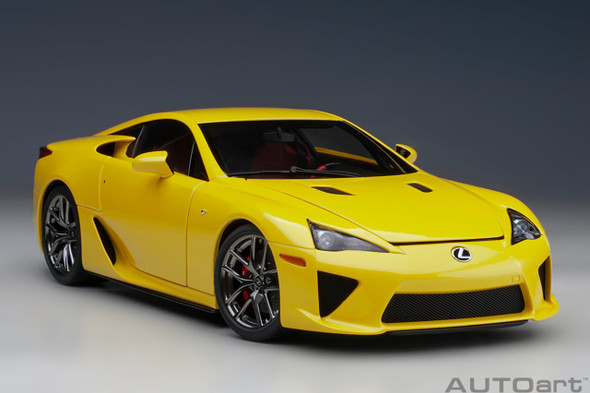 AutoArt 2010 Lexus LFA (Pearl Yellow) 1/18 78854