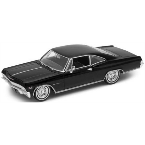 Welly Chevrolet Impala SS 396 Black (Closed) Low Rider 1965 1/24 Scale Model Car 22417LRK