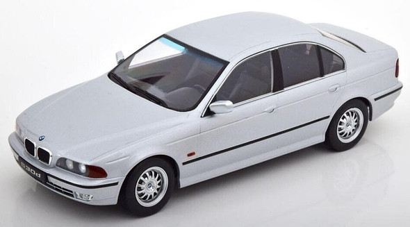 KK Scale BMW 530d E39 Sedan 1995 Silver 1/18 KKS DC181051