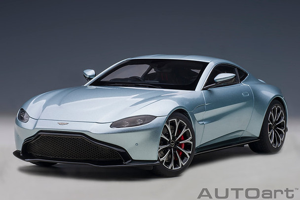 AutoArt 2019 Aston Martin Vantage (Skyfall Silver) 1/18 Car Model 70276