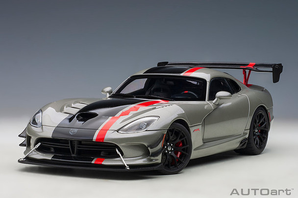 AutoArt 2017 Dodge Viper ACR (billet silver metallic/black) 1/18 71733