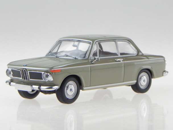 Minichamps BMW 1600 1968 Nevada Beige 1/43