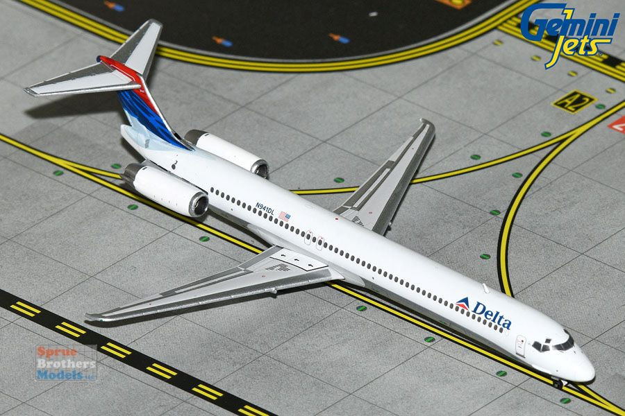 GEMGJ1123 1:400 Gemini Jets Delta McDonnell Douglas MD-88 Reg