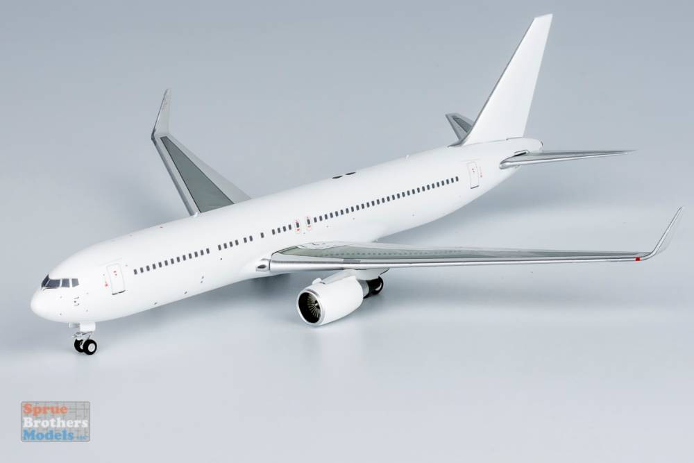 NGM17000 1:400 NG Model Blank B767-300ER with CF6 Engines (pre